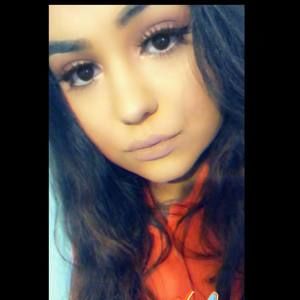 Meet your Posher, Alisha